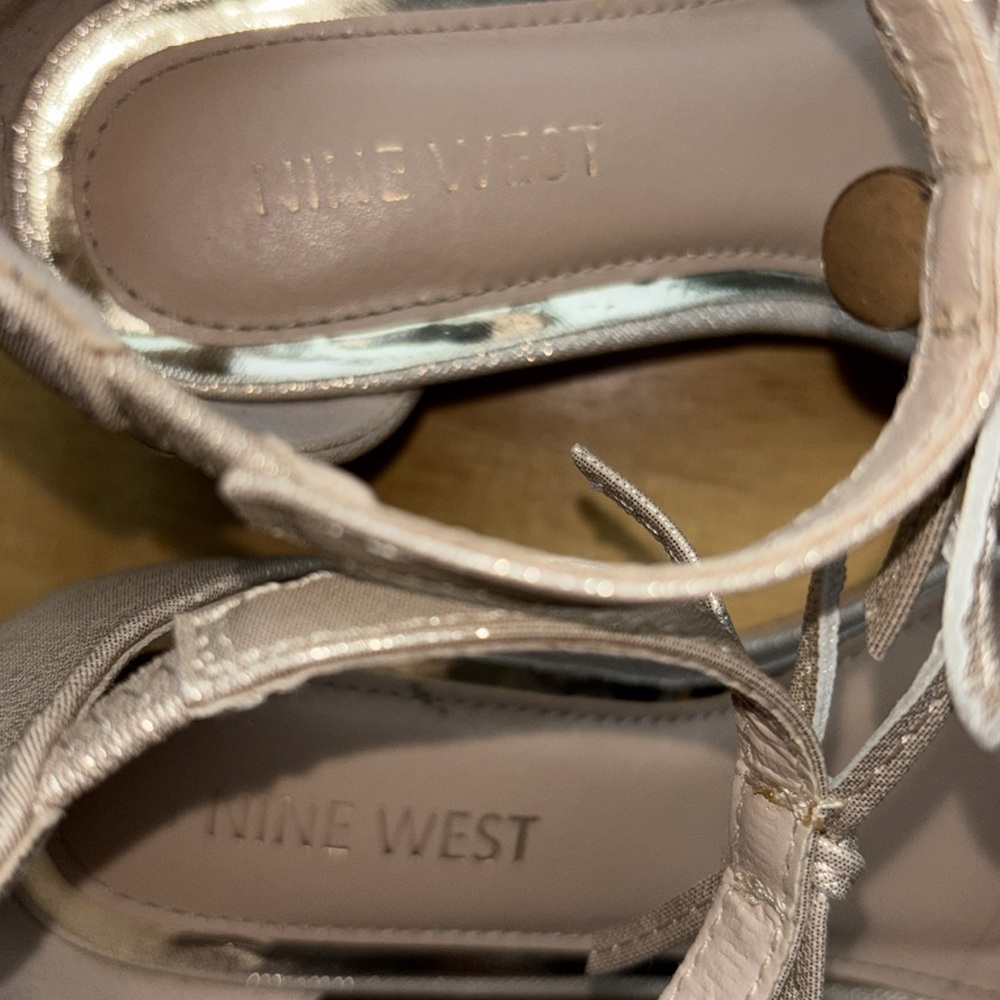 KIDS Nine West Elizabeth Shimmer gold dress shoes - Picture 3 of 11